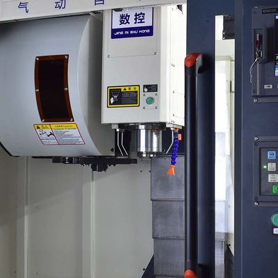 센터 수직 분쇄 센터를 기계화하는 500 밀리미터 Y 축 여행 3 주축 Cnc